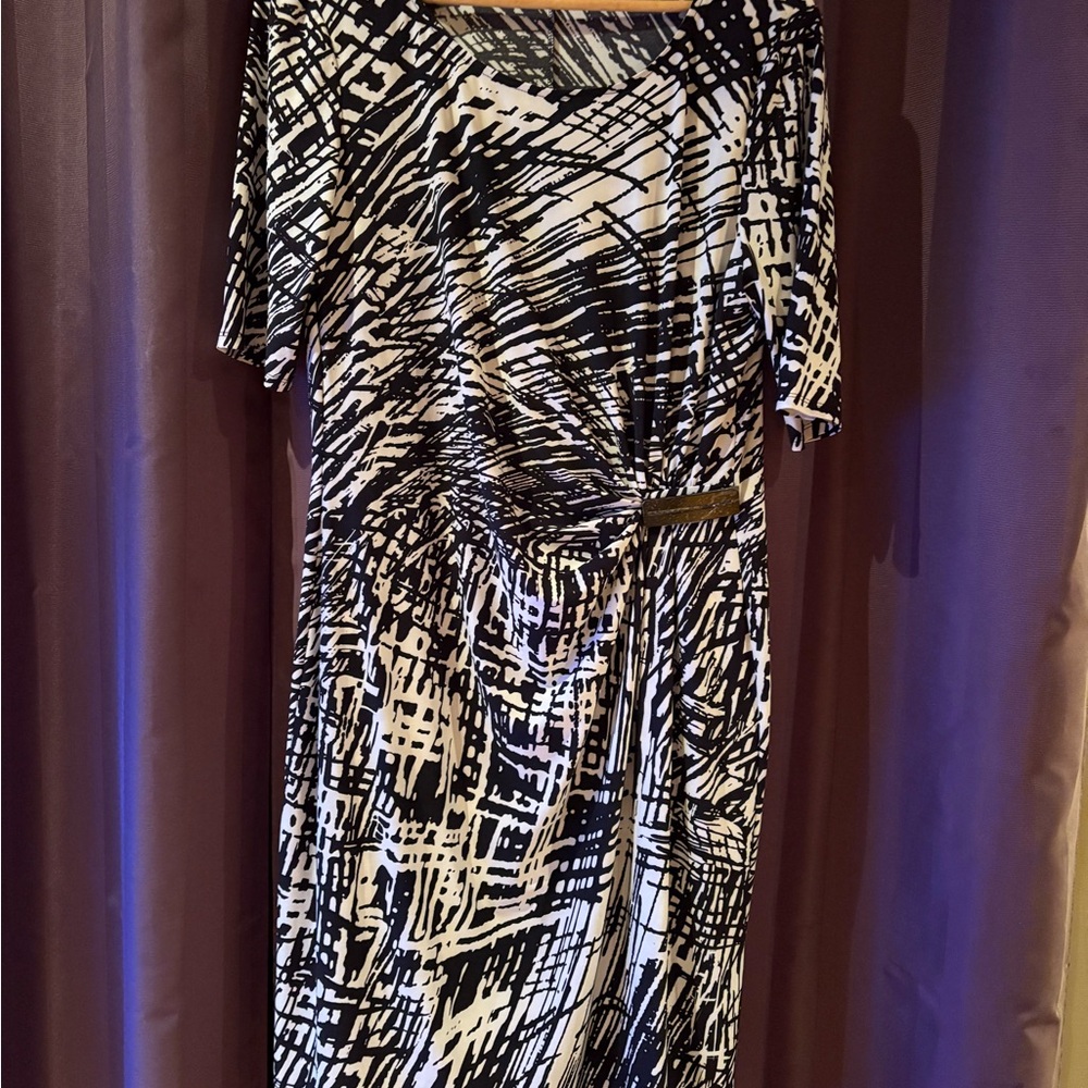 Evan Picone Black and White Abstract Midi Dress